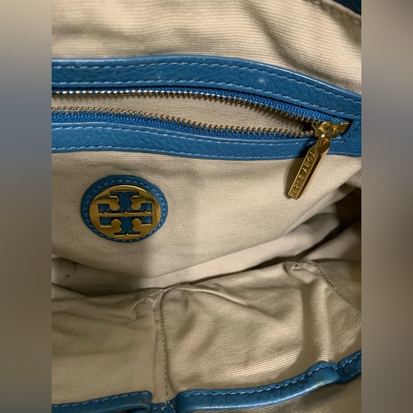 💕👜TORY BURCH Amanda Leather Hobo Bag💕👜👜 - Picture 7 of 11